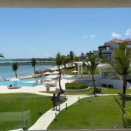 Large And Spacious 1 Bedroom Beachfront Condo In Cap Cana, Punta Cana